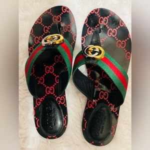 Gucci Black Leather Sandals